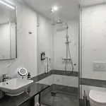 فندق مونيت غاردن 4*