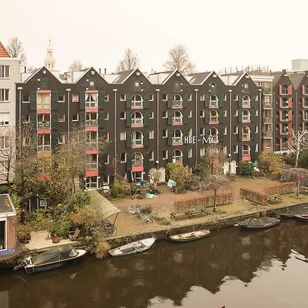 مونيت غاردن 4*