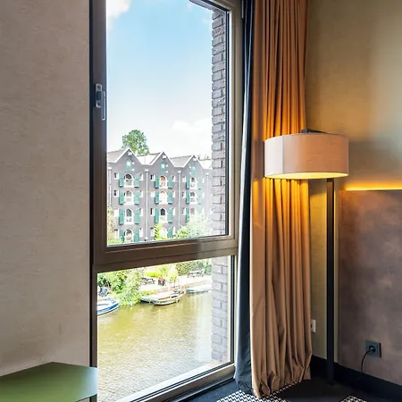 Monet Garden Hotel