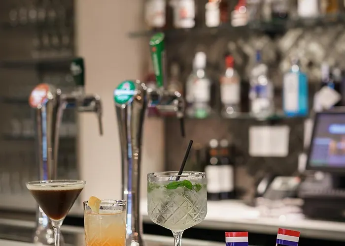 Hotel Monet Garden Amsterdam