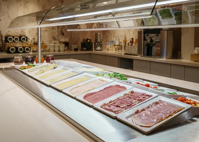 מלון Monet Garden