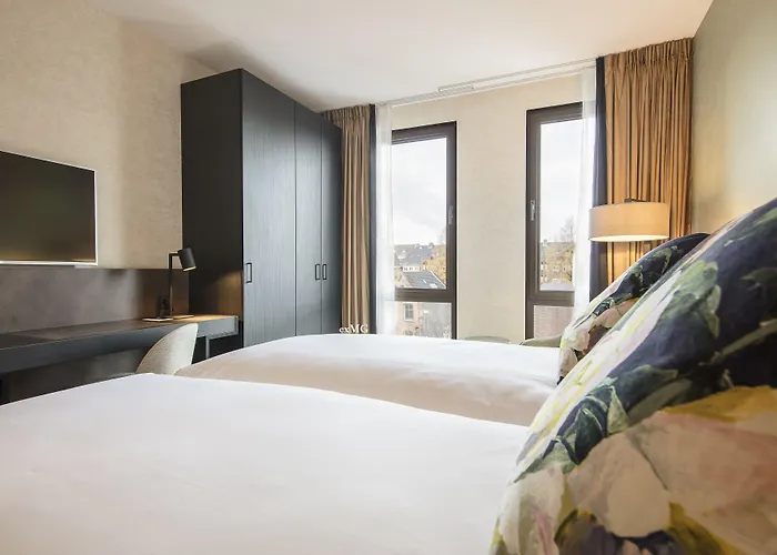 Hotel Monet Garden Amsterdam