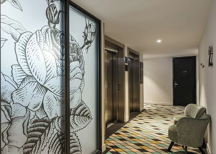 Monet Garden מלון