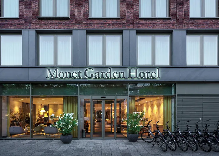Hotel Monet Garden Amsterdam
