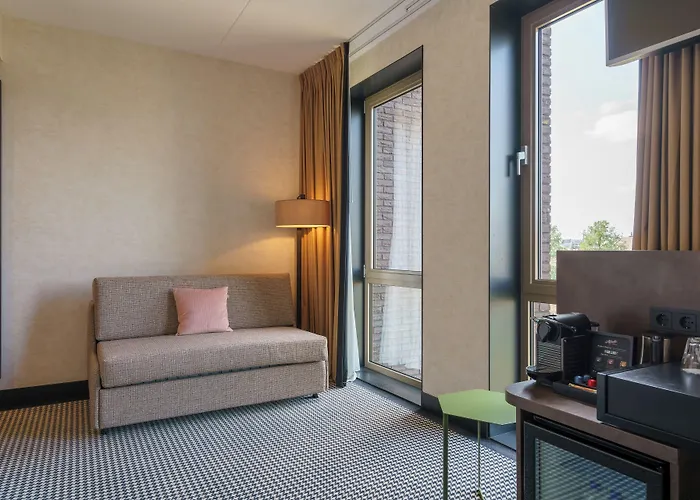 Monet Garden מלון