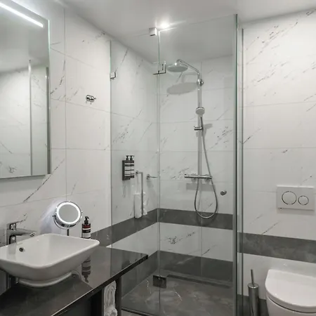 Hotell Monet Garden 4*